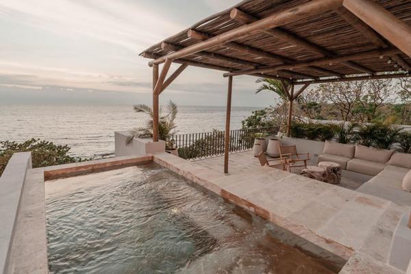 Minimum stay - 2 days Hotel Makani Luxury Wanderlust Cartagena