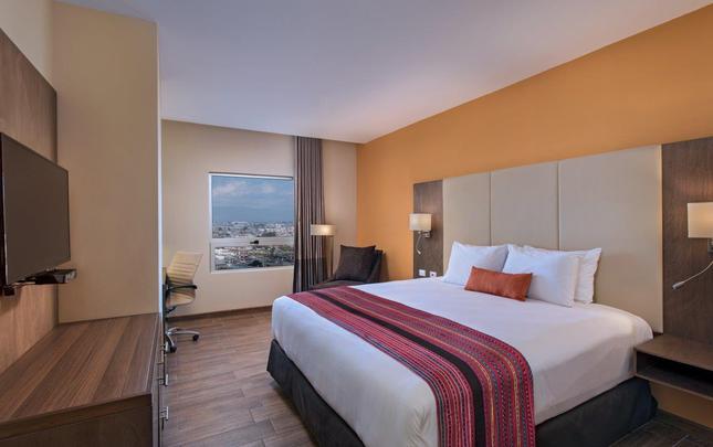 JUNIOR SUITE