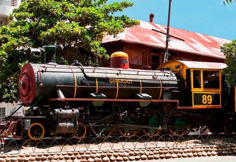 Parque de la locomotora ghl relax hotel club el puente girardot Parque de la locomotora ghl relax hotel club el puente girardot