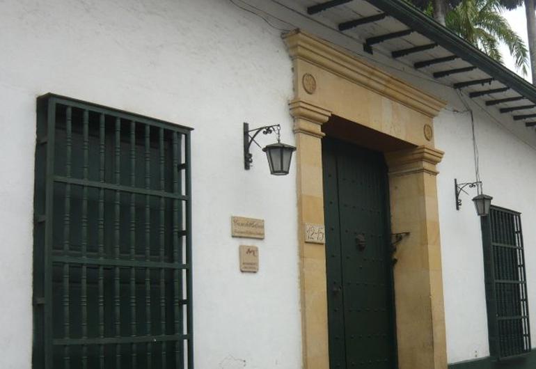 Museo histórico de santander casa de bolivar Sonesta Hotel Bucaramanga 