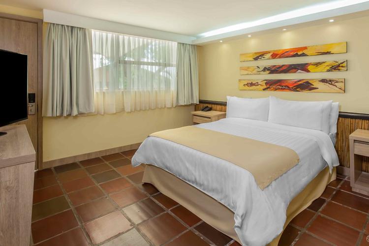 HabitaciÓn estÁndar tradicional queen ghl relax hotel club el puente girardot HabitaciÓn estÁndar tradicional queen ghl relax hotel club el puente girardot