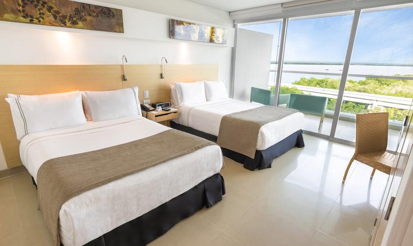 Habitación estándar dos camas dobles  Sonesta Cartagena