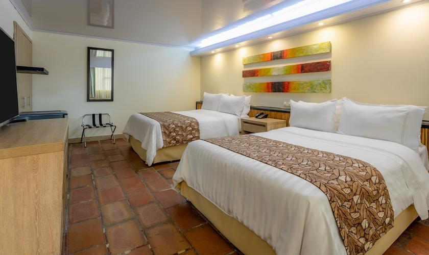 Habitación estándar tradicional twin GHL Relax Club El Puente Girardot Habitación estándar tradicional twin GHL Relax Club El Puente Girardot