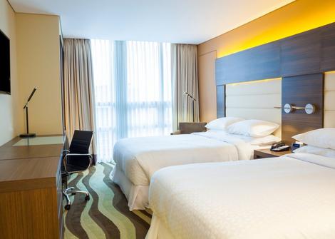 HABITACIÓN EXECUTIVE - 2 CAMAS DOBLES Hotel Four Points By Sheraton Bogotá Bogotá HABITACIÓN EXECUTIVE - 2 CAMAS DOBLES Hotel Four Points By Sheraton Bogotá Bogotá