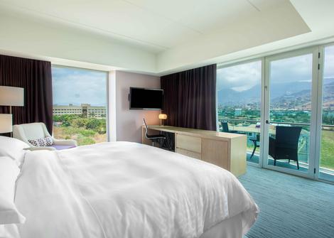HABITACIÓN DELUXE BALCONY Sheraton San José Hotel San José HABITACIÓN DELUXE BALCONY Sheraton San José Hotel San José