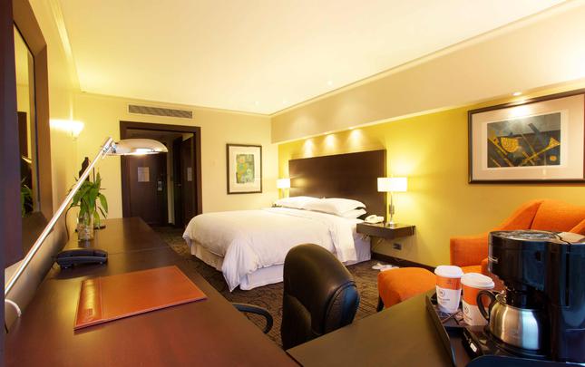 HABITACIONES CLASSIC KING Sheraton Quito Hotel Quito HABITACIONES CLASSIC KING Sheraton Quito Hotel Quito