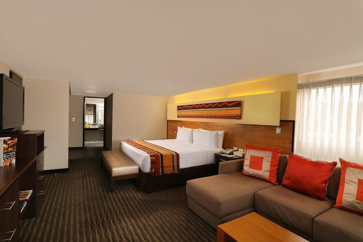 Habitación ejecutiva matrimonial, 1 cama extragrande sonesta hotel cusco Habitación ejecutiva matrimonial, 1 cama extragrande sonesta hotel cusco
