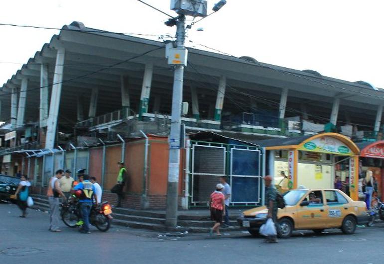 Plaza de mercado  GHL Relax Club El Puente Girardot