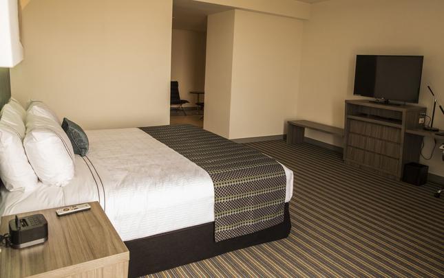 HABITACIÓN ESTANDARD KING Sonesta Hotel Arequipa Arequipa HABITACIÓN ESTANDARD KING Sonesta Hotel Arequipa Arequipa