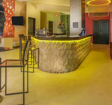 Lobby bar asia GHL Hotel Barranquilla 