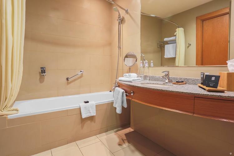 Junior suite king sonesta hotel osorno Junior suite king sonesta hotel osorno