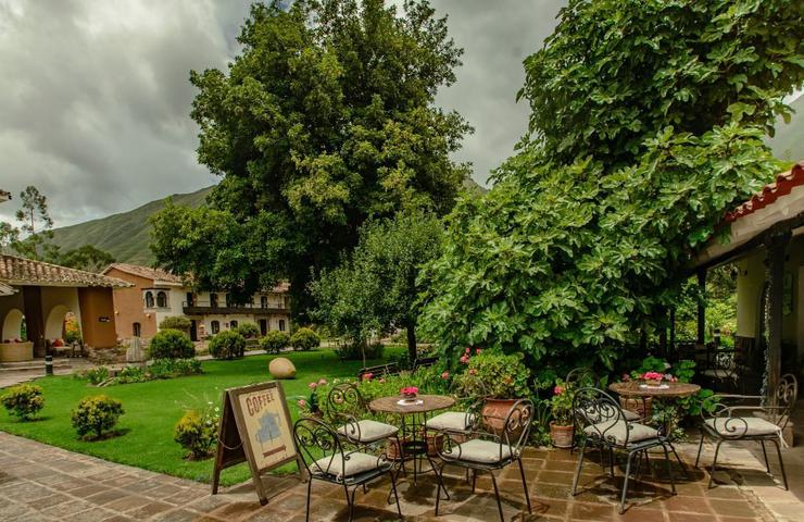 La placita del café Sonesta Posadas del Inca Yucay Yucay, Perú La placita del café Sonesta Posadas del Inca Yucay Yucay, Perú