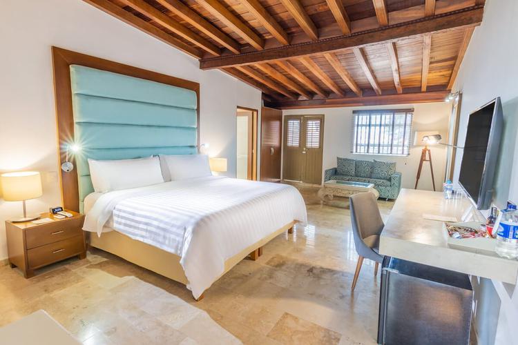 Junior suite hotel ghl collection armería real cartagena Junior suite hotel ghl collection armería real cartagena