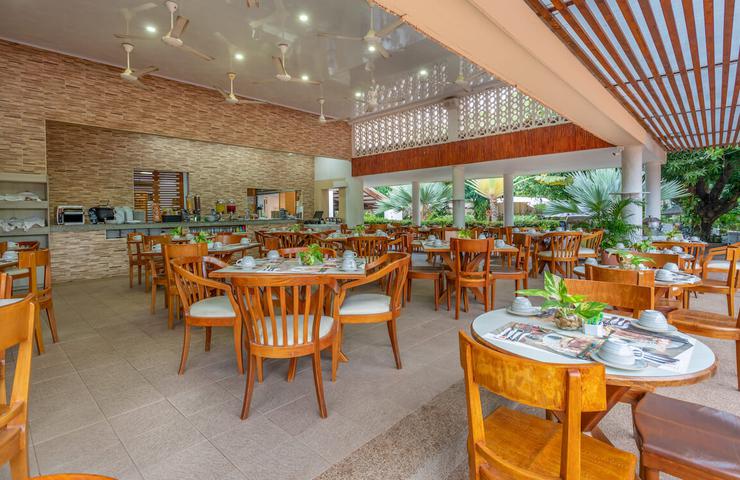 Restaurante/terraza el mirador GHL Relax Hotel Club El Puente Girardot