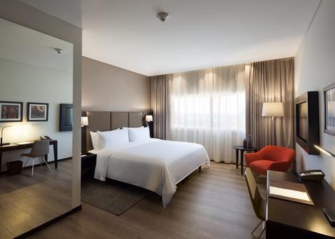 KING SUITE 1 BED BUSINESS LEVEL Hotel Radisson Santa Cruz Santa Cruz de la Sierra KING SUITE 1 BED BUSINESS LEVEL Hotel Radisson Santa Cruz Santa Cruz de la Sierra