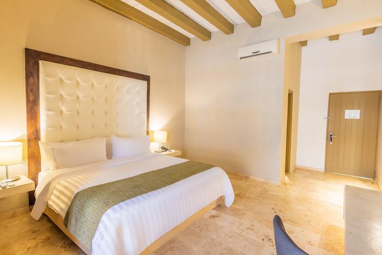 Colonial classic room hotel ghl collection armería real cartagena Colonial classic room hotel ghl collection armería real cartagena