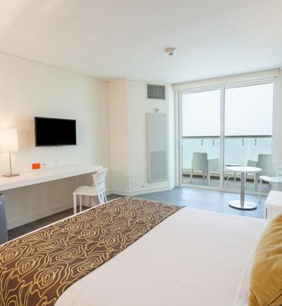 Habitación estándar una cama king vista al mar ghl hotel relax corales de indias cartagena Habitación estándar una cama king vista al mar ghl hotel relax corales de indias cartagena