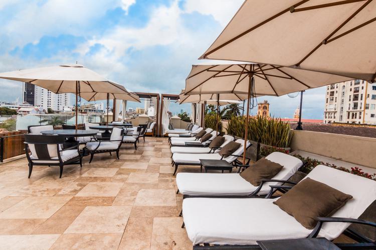 Terraza en bastión luxury hotel Bastión Luxury Hotel Cartagena