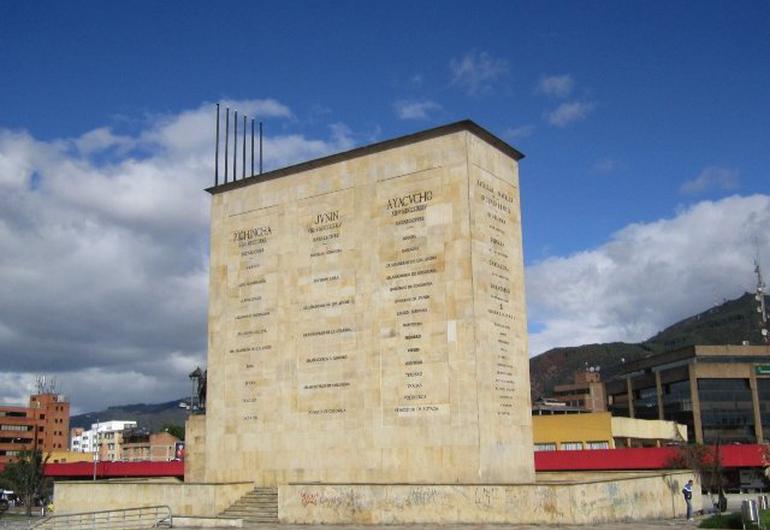 Monumentos a los héroes Hotel GHL Collection Hamilton Bogotá
