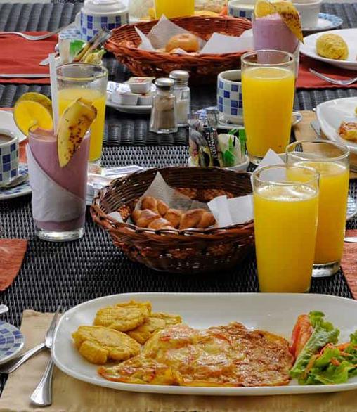 PLAN ALOJAMIENTO Y ALMUERZO GHL Hoteles