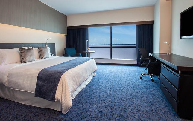 HABITACIÓN DELUXE KING 1 CAMA Hotel Wyndham Guayaquil Guayaquil HABITACIÓN DELUXE KING 1 CAMA Hotel Wyndham Guayaquil Guayaquil