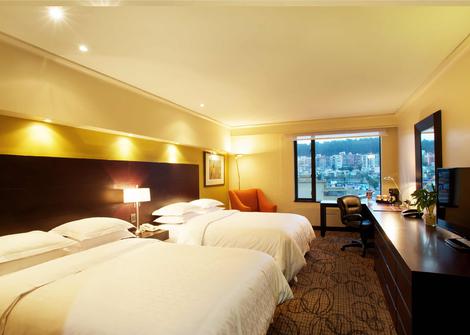 HABITACIONES CLUB LEVEL DOBLES Sheraton Quito Hotel Quito HABITACIONES CLUB LEVEL DOBLES Sheraton Quito Hotel Quito