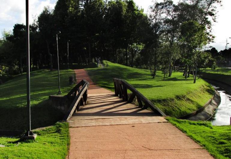 Parque simón bolivar GHL Capital Bogotá Parque simón bolivar GHL Capital Bogotá
