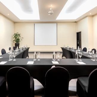 SALA DE REUNIONES Hotel Wyndham Garden Guayaquil Guayaquil SALA DE REUNIONES Hotel Wyndham Garden Guayaquil Guayaquil
