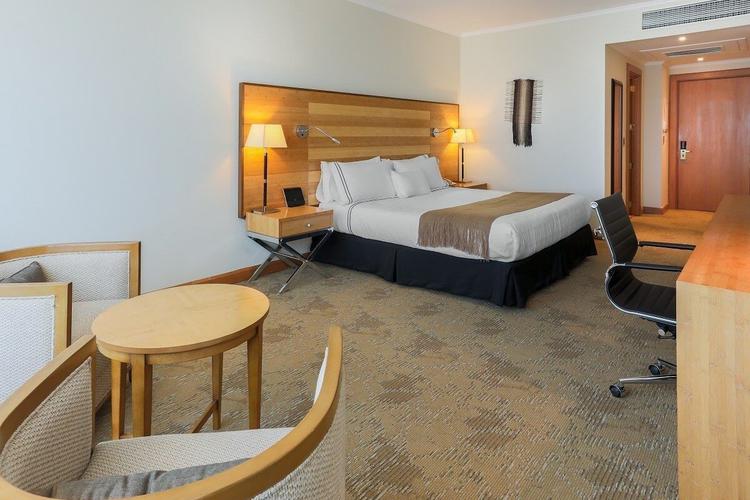 Junior suite king sonesta hotel osorno Junior suite king sonesta hotel osorno