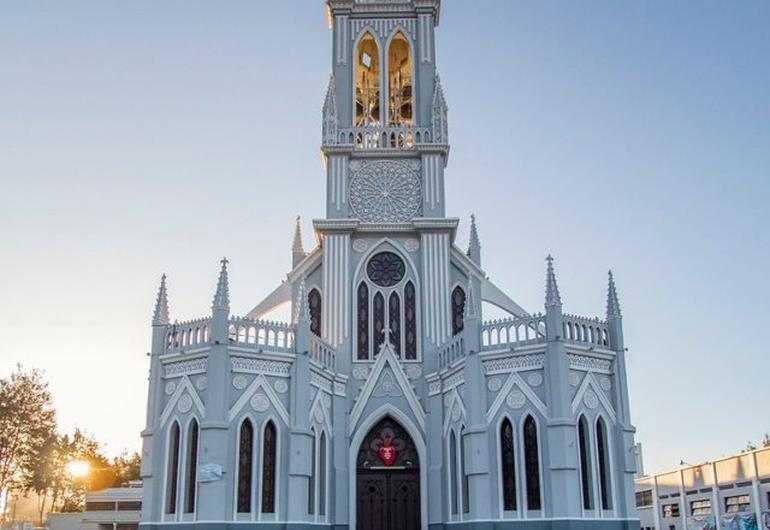 Iglesia de san nicolas - quetzaltenango  Latam Plaza Pradera Quetzaltenango