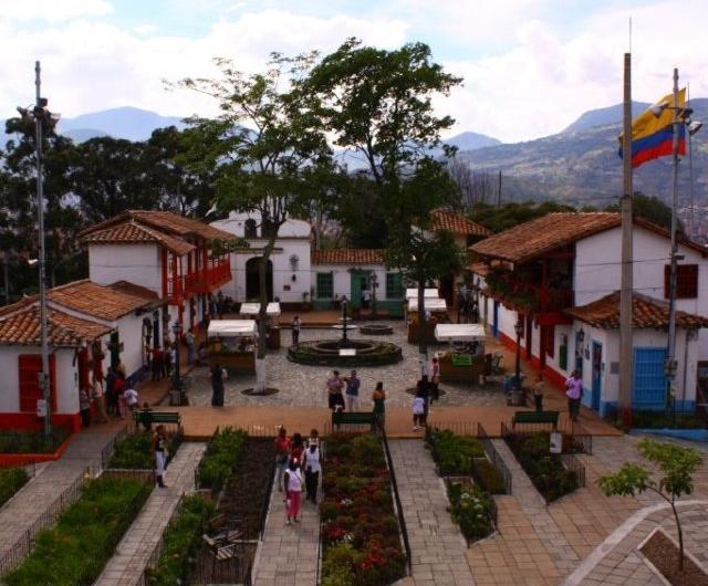 Pueblito paisa GHL Portón Medellín Pueblito paisa GHL Portón Medellín