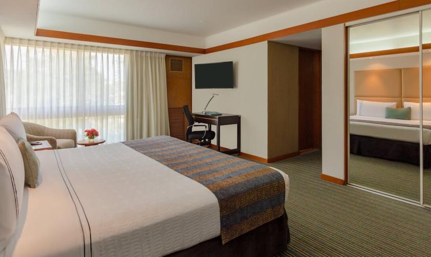 Habitación ejecutiva cama grande Sonesta El Olivar Lima Habitación ejecutiva cama grande Sonesta El Olivar Lima